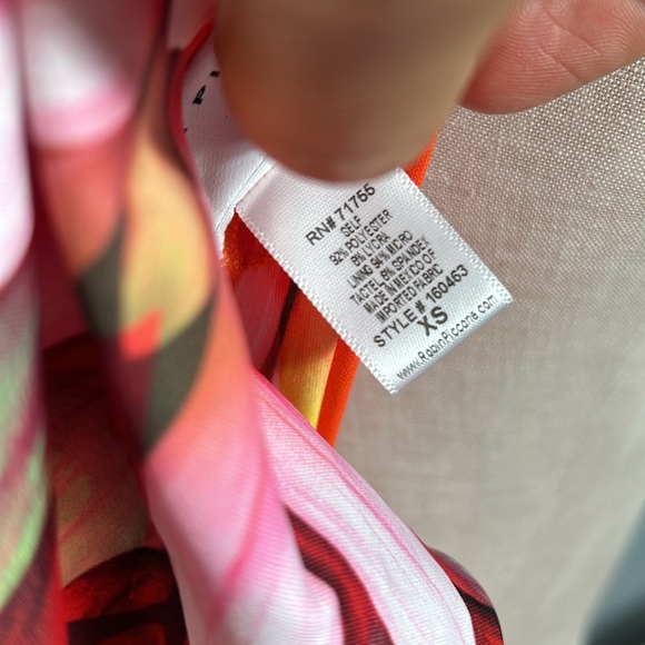 Robin Piccone 'Arianna' Reversible High Neck Bikini Top size X small - Picture 15 of 15